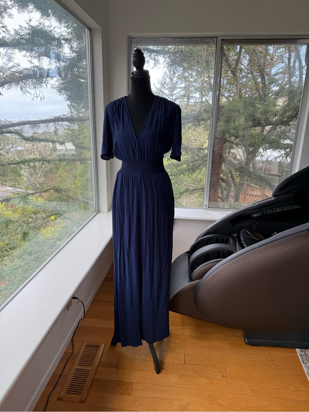 LIKE NEW Aritzia Wilfred Illana Jumpsuit Navy Blue Wide Leg XXS